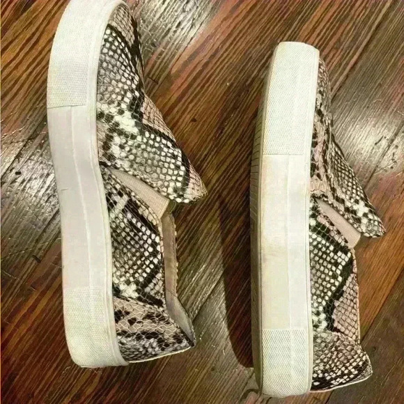 Kate Spade slip on Leather Loafers size 7.5 - Picture 4 of 5